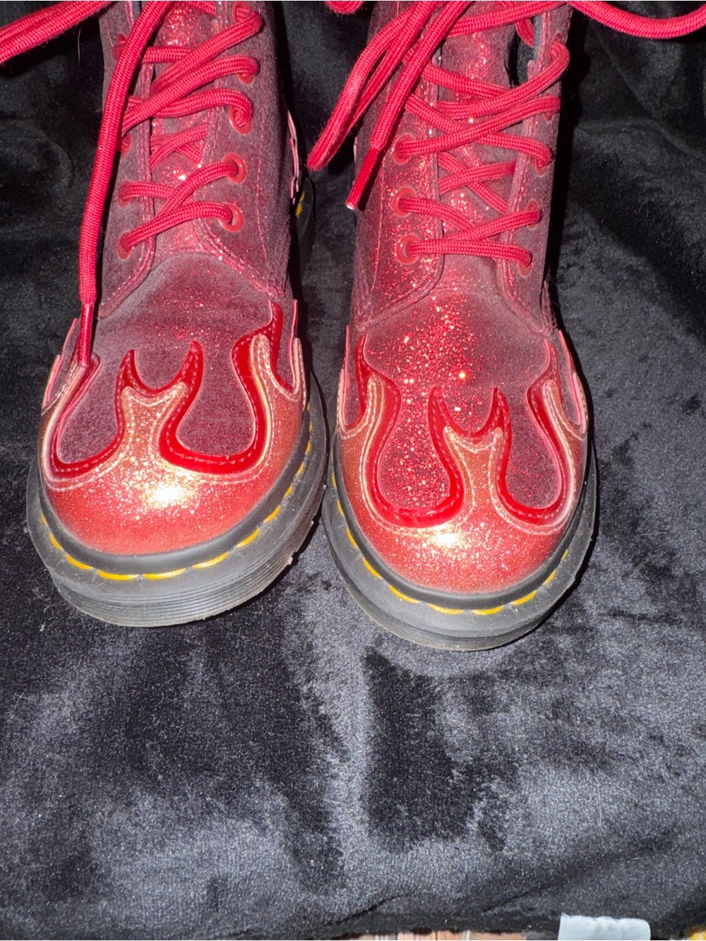 Dr Martens Red and pink Glitter Flame Lace-Up unisex 1460 Pascal -- 🎸 Rock OUT - Picture 2 of 5